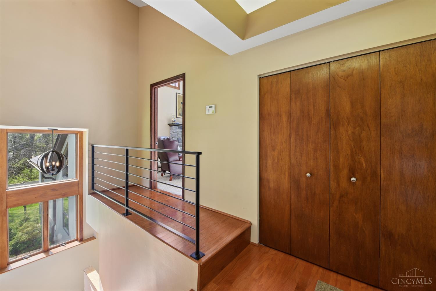 1681 Van Blaricum Road Cincinnati, OH 45233 - Photo 7 of 49