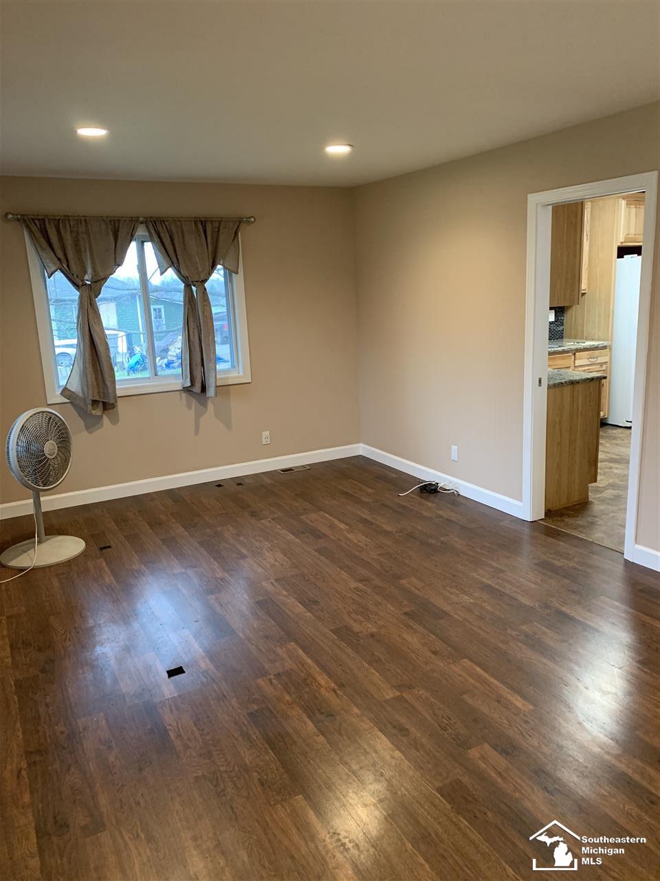 8131 Hudson Road Pittsford, MI 49271 - Photo 10 of 56