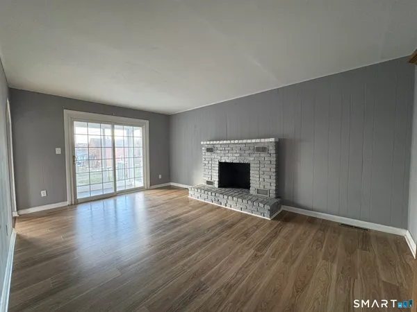 $385,000 | 310 Lestertown Road, Groton, CT 06340