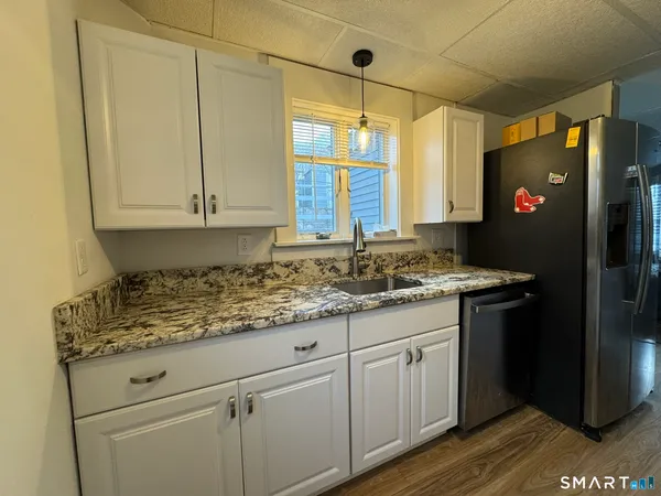 $385,000 | 310 Lestertown Road, Groton, CT 06340