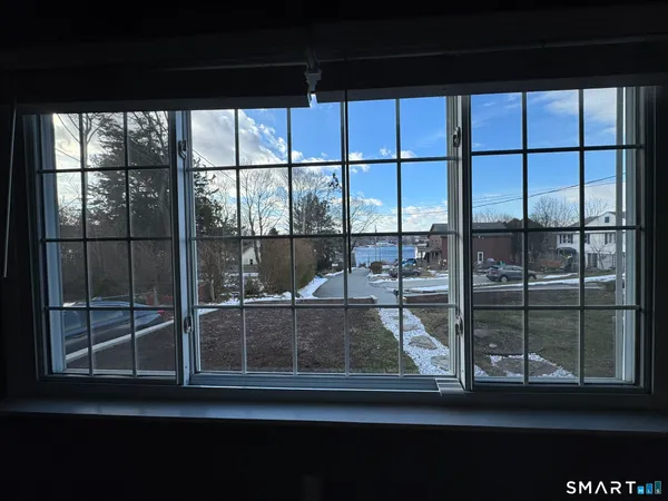 $385,000 | 310 Lestertown Road, Groton, CT 06340