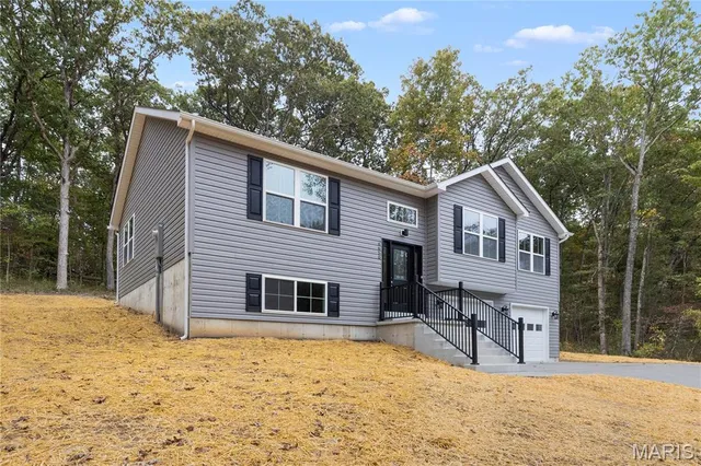 $399,000 | 6650 Shenandoah Drive, Dittmer, MO 63023