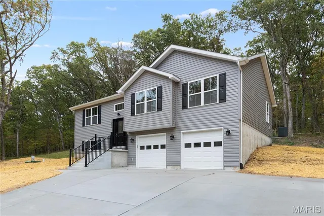 $399,000 | 6650 Shenandoah Drive, Dittmer, MO 63023