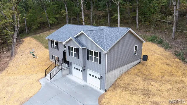 $399,000 | 6650 Shenandoah Drive, Dittmer, MO 63023