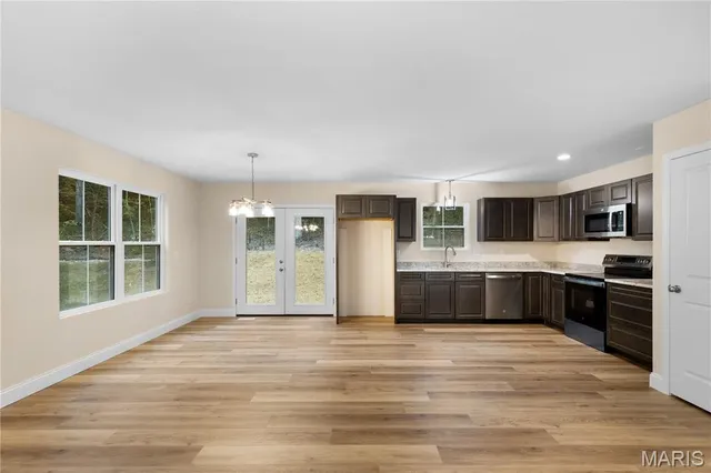 $399,000 | 6650 Shenandoah Drive, Dittmer, MO 63023