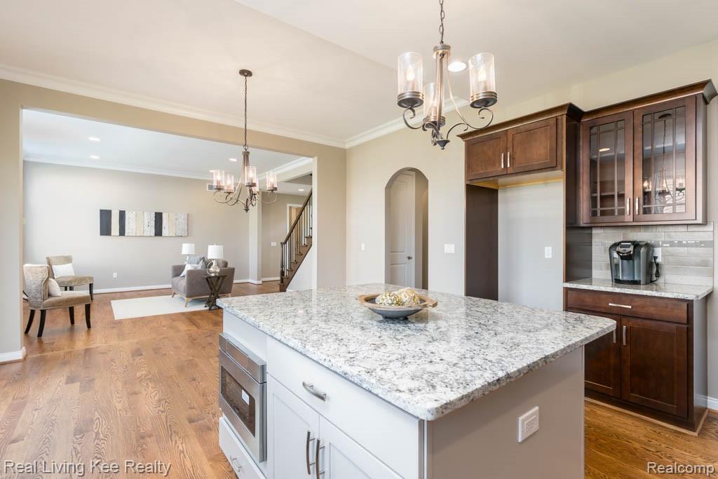 2715 Brook View Lane Troy, MI 48085 - Photo 12 of 41