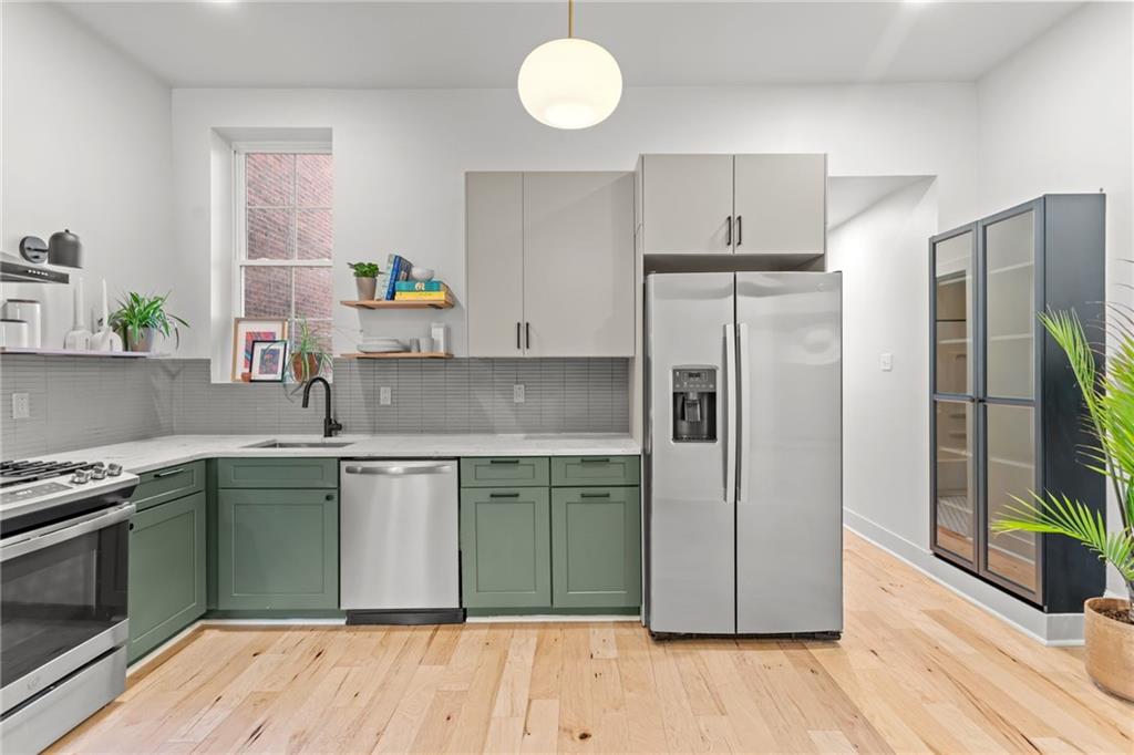 2011 Forbes Avenue Pittsburgh, PA 15219 - Photo 11 of 41