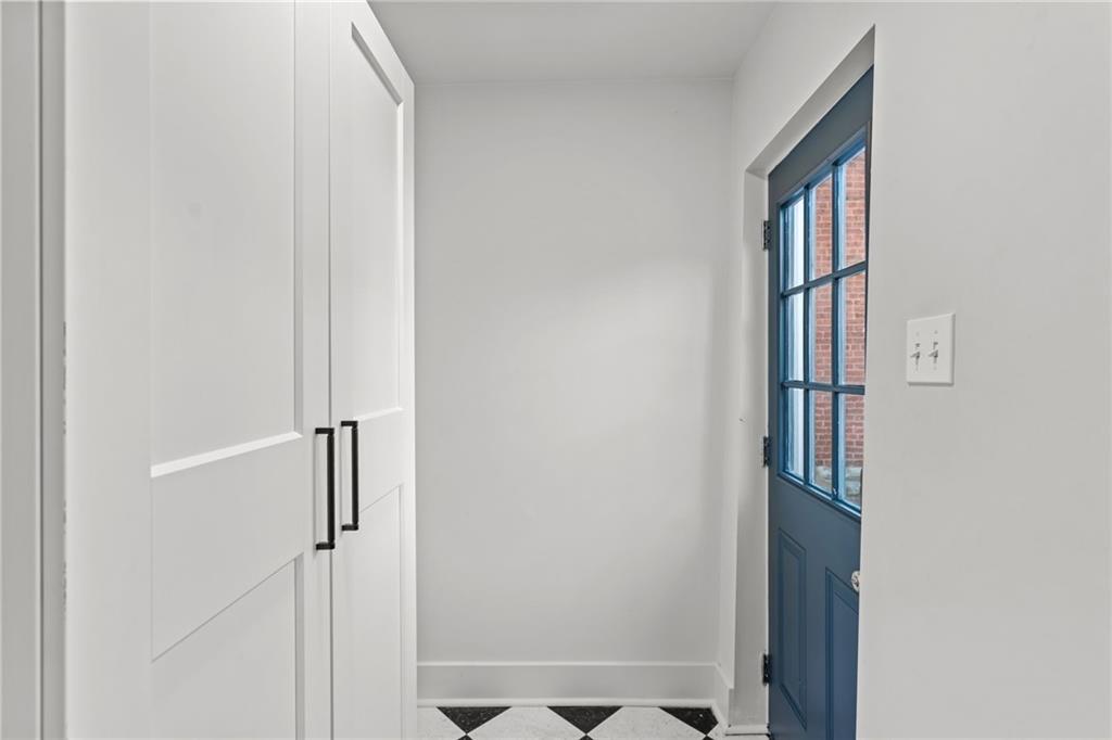 2011 Forbes Avenue Pittsburgh, PA 15219 - Photo 16 of 41