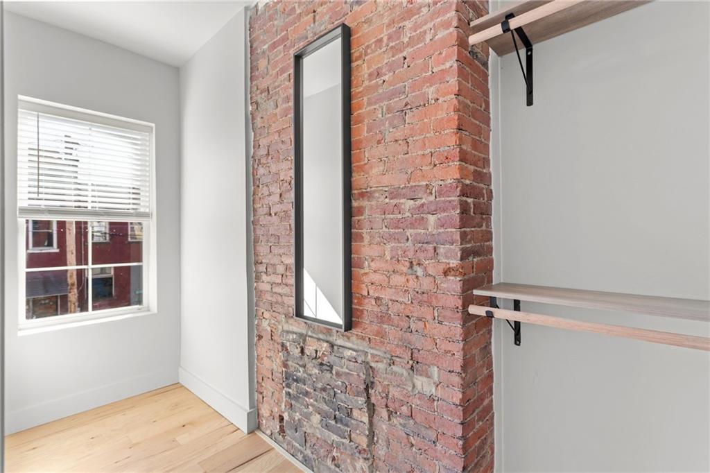 2011 Forbes Avenue Pittsburgh, PA 15219 - Photo 22 of 41