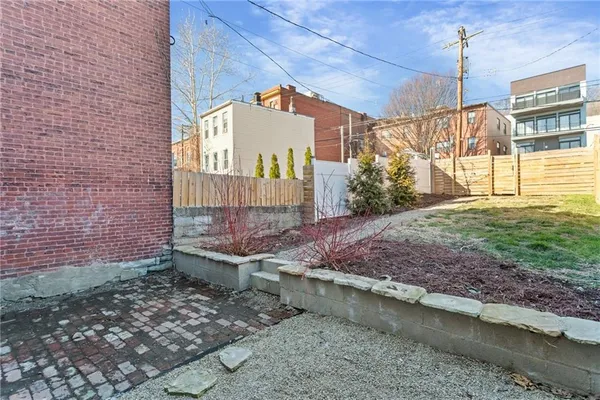 $399,000 | 2011 Forbes Avenue, Pittsburgh, PA 15219