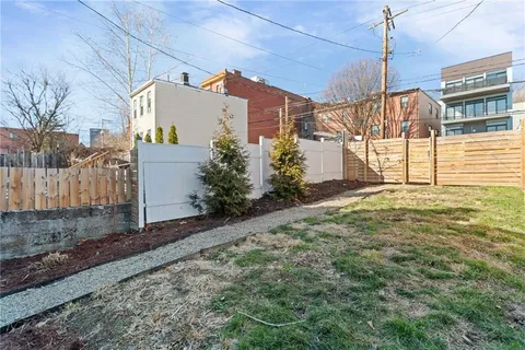$399,000 | 2011 Forbes Avenue, Pittsburgh, PA 15219