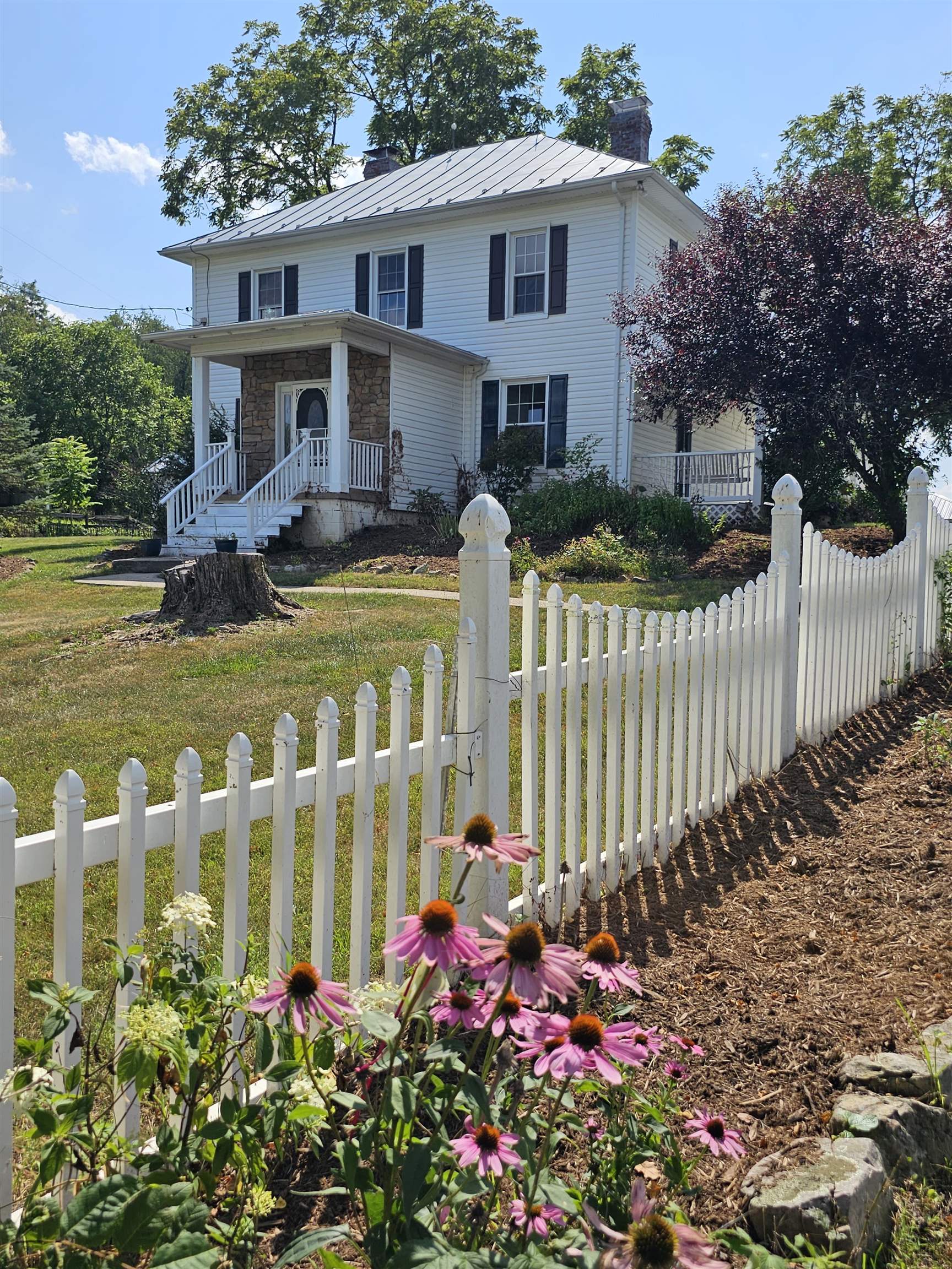 2964 Spring Hill Road Staunton, VA 24401 - Photo 67 of 71 a front view of a house with a garden