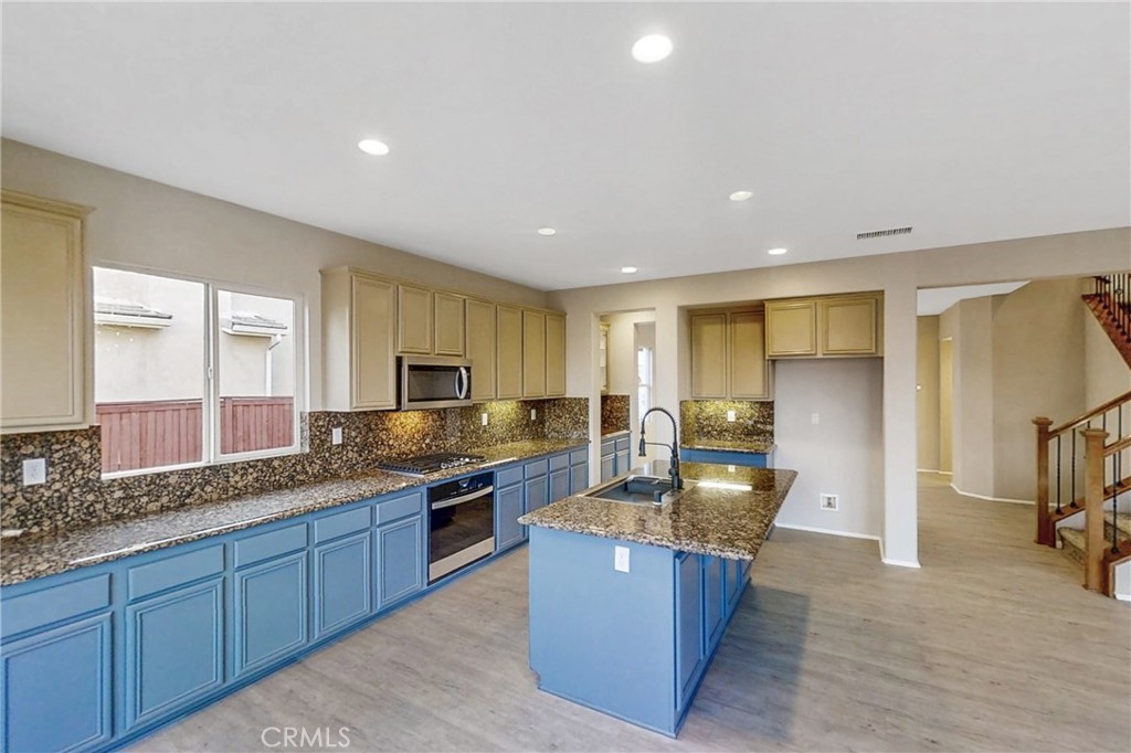 37385 Brutus Way Beaumont, CA 92223 - Photo 13 of 48 Kitchen