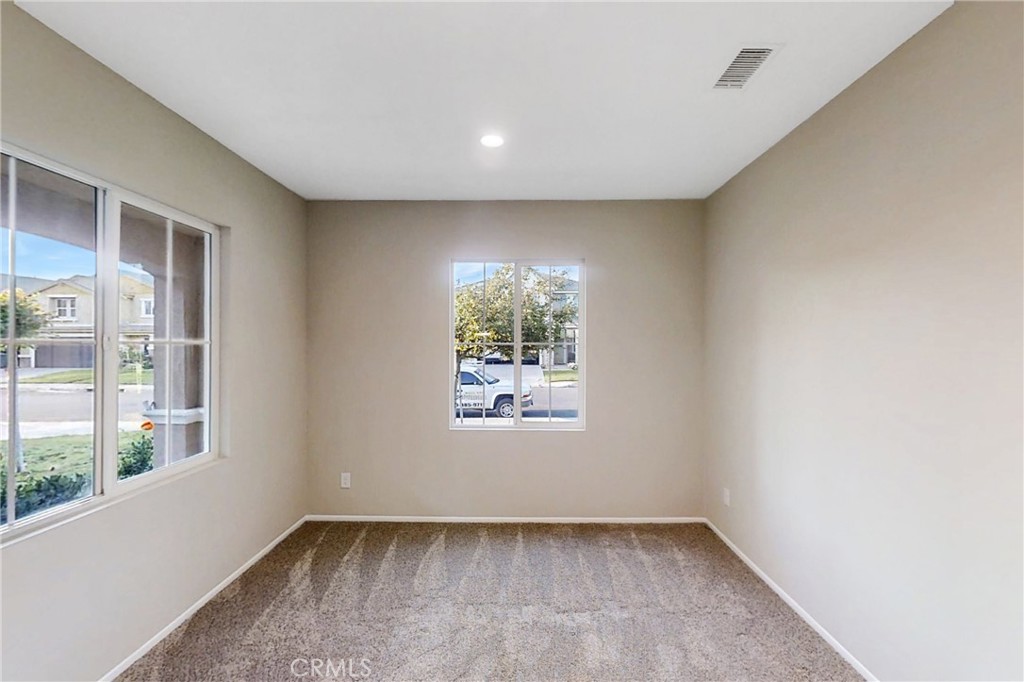 37385 Brutus Way Beaumont, CA 92223 - Photo 5 of 48 Formal Living Room
