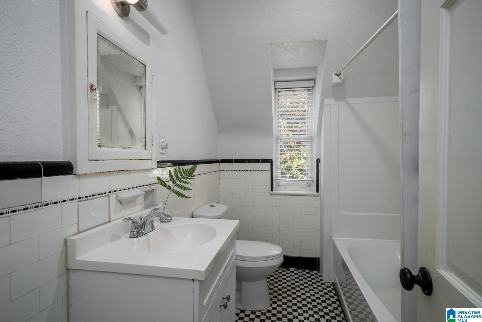 2924 Thornhill Road Birmingham, AL 35213 - Photo 30 of 56