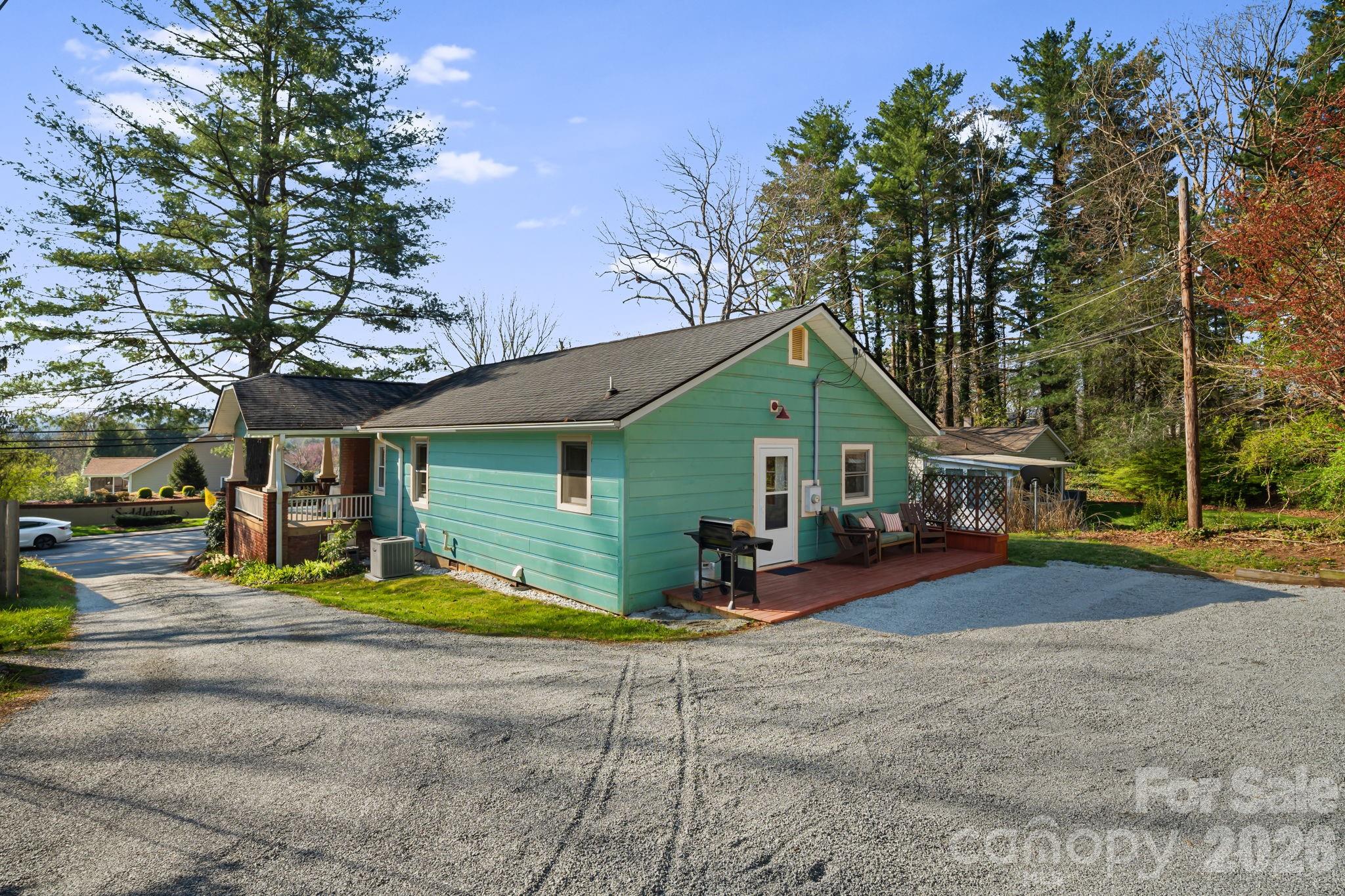 1207 Willow Road Hendersonville, NC 28739 - Photo 29 of 30