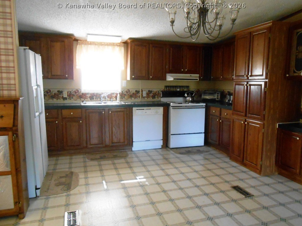 883 Midway Acres Drive Ripley, WV 25271 - Photo 7 of 27 Gallery Image 7