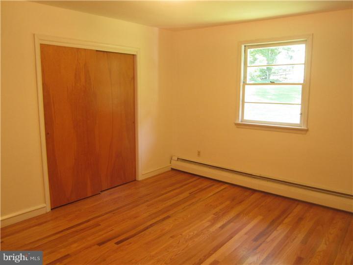 815 Spring Valley Road Springfield, PA 19064 - Photo 18 of 25 Gallery Image 18