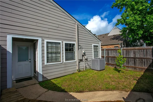 $211,000 | 2519 Cross Timbers Drive, College Station, TX 77840