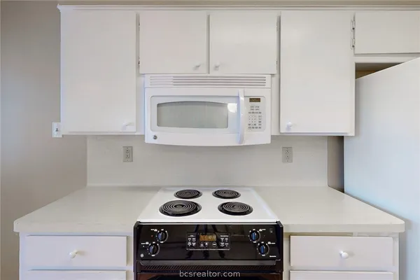 $211,000 | 2519 Cross Timbers Drive, College Station, TX 77840