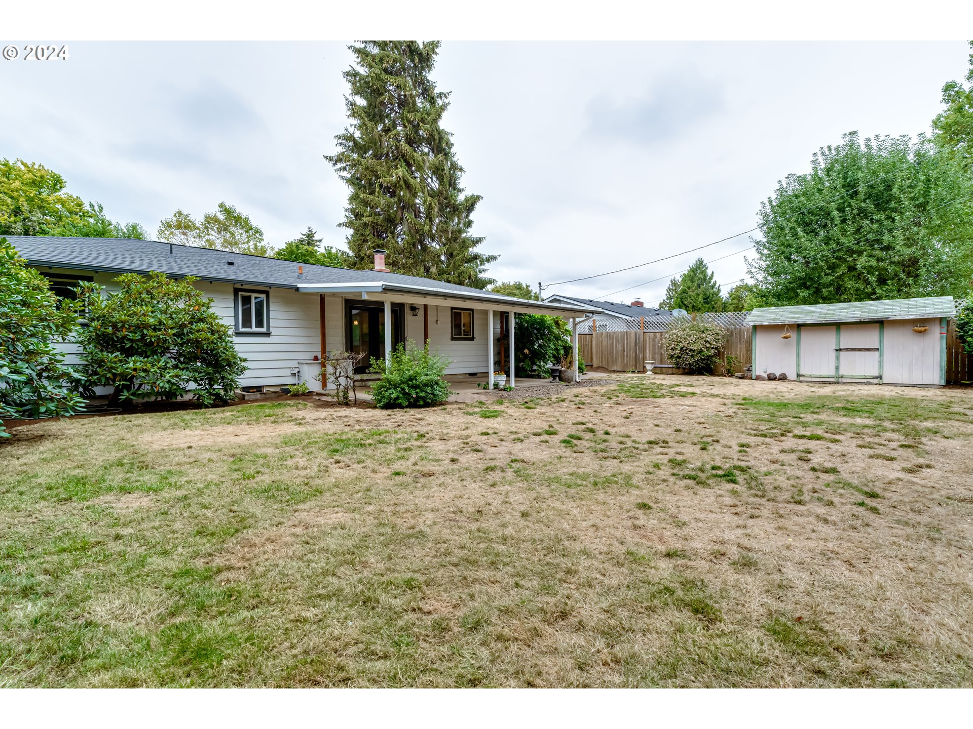 1747 Ridgefield Street Eugene, OR 97404 - Photo 32 of 46 Gallery Image 32