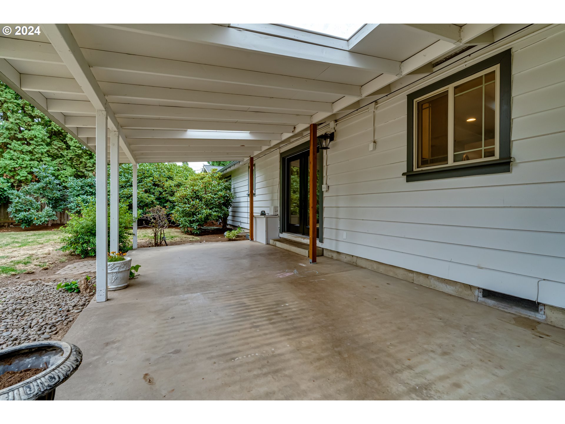 1747 Ridgefield Street Eugene, OR 97404 - Photo 36 of 46 Gallery Image 36