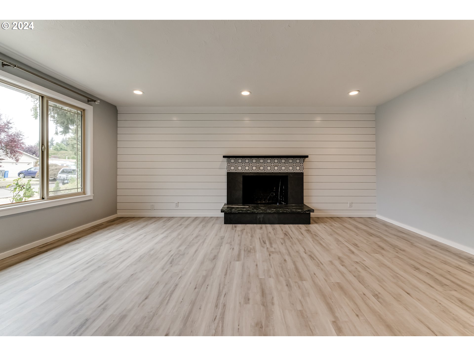 1747 Ridgefield Street Eugene, OR 97404 - Photo 4 of 46 Gallery Image 4