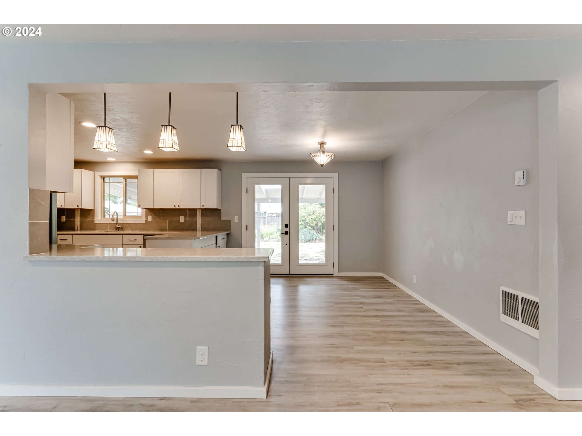 1747 Ridgefield Street Eugene, OR 97404 - Photo 7 of 46 Gallery Image 7