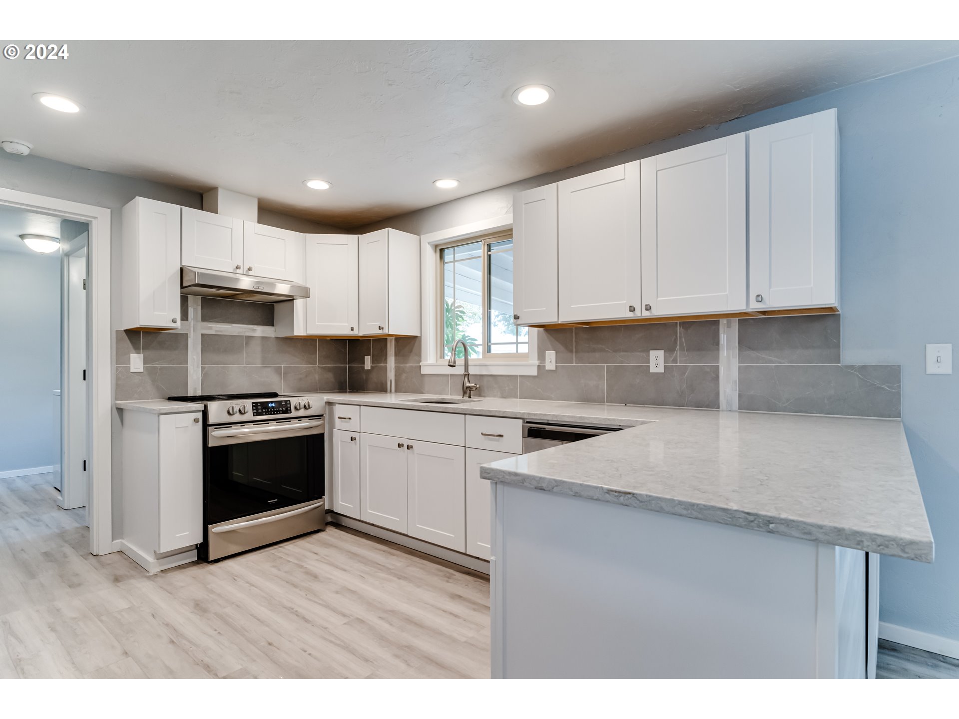 1747 Ridgefield Street Eugene, OR 97404 - Photo 10 of 46 Gallery Image 10