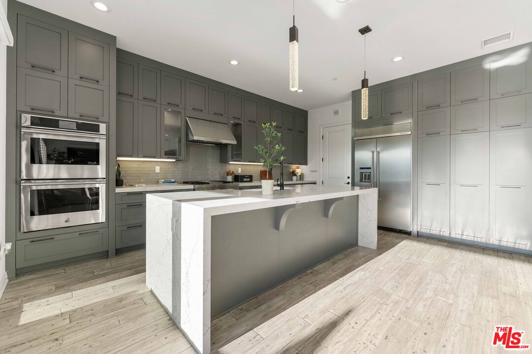 20830 Spruce Circle Porter Ranch, CA 91326 - Photo 15 of 48 Gallery Image 15