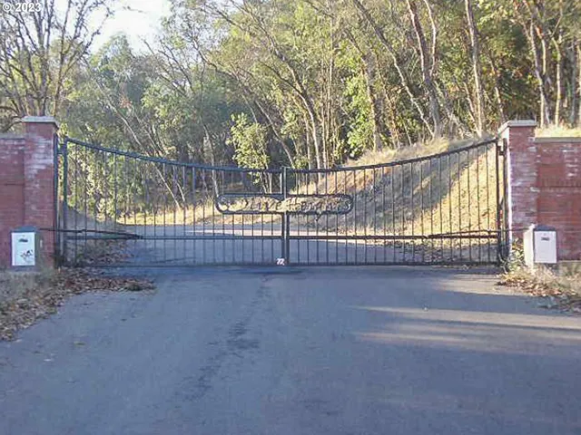 $75,000 | 1291 Northwest Sweetbrier Avenue, Roseburg, OR 97471