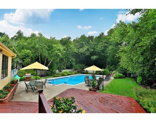11 Lovell Road Lynnfield, MA 01940 - Photo 32 of 41 Gallery Image 32