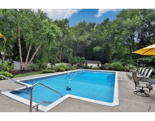11 Lovell Road Lynnfield, MA 01940 - Photo 33 of 41 Gallery Image 33