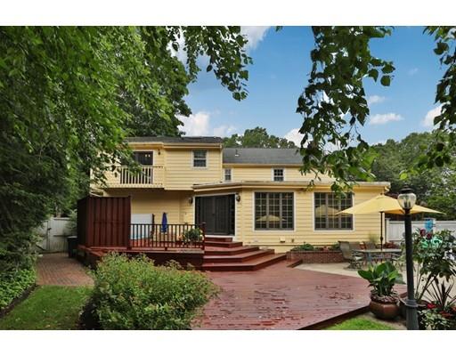 11 Lovell Road Lynnfield, MA 01940 - Photo 36 of 41 Gallery Image 36