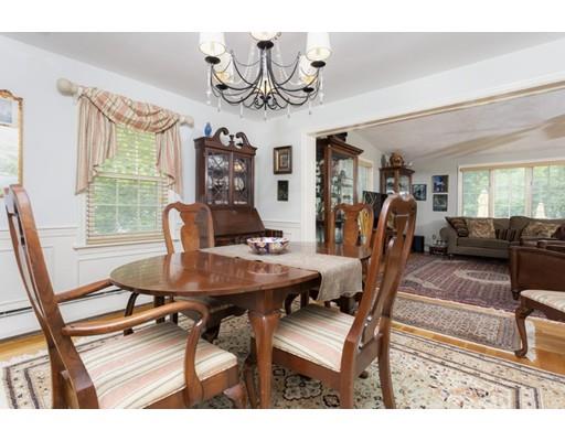 11 Lovell Road Lynnfield, MA 01940 - Photo 8 of 41 Gallery Image 8