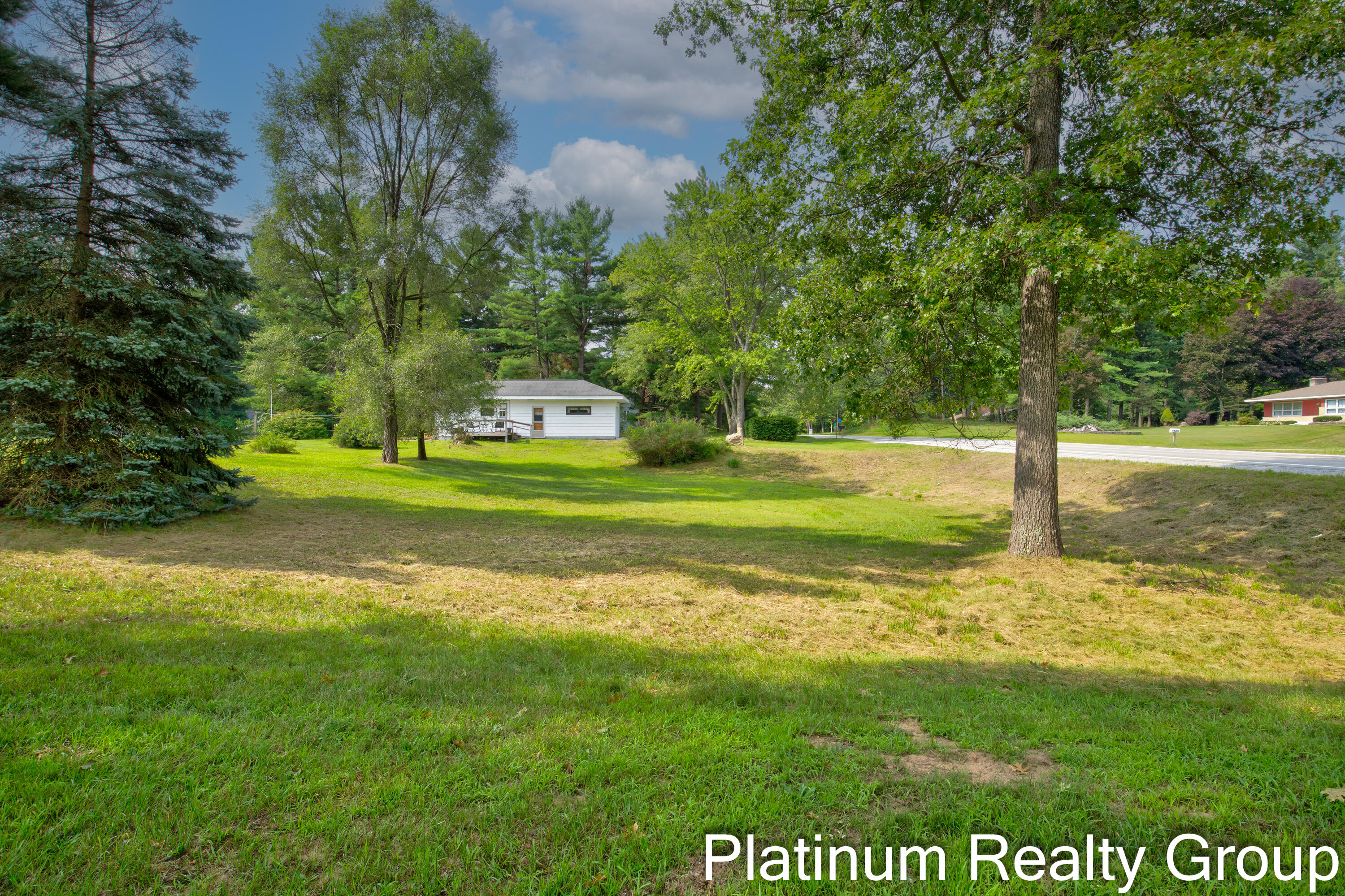 8280 Holton Road Holton, MI 49425 - Photo 5 of 34 Side Yard