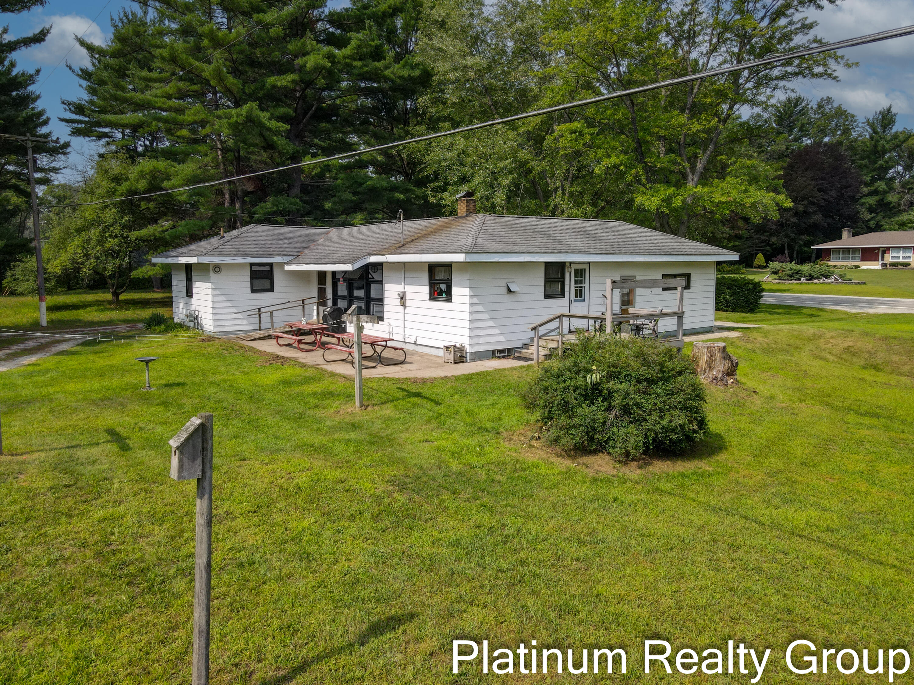 8280 Holton Road Holton, MI 49425 - Photo 6 of 34 Side