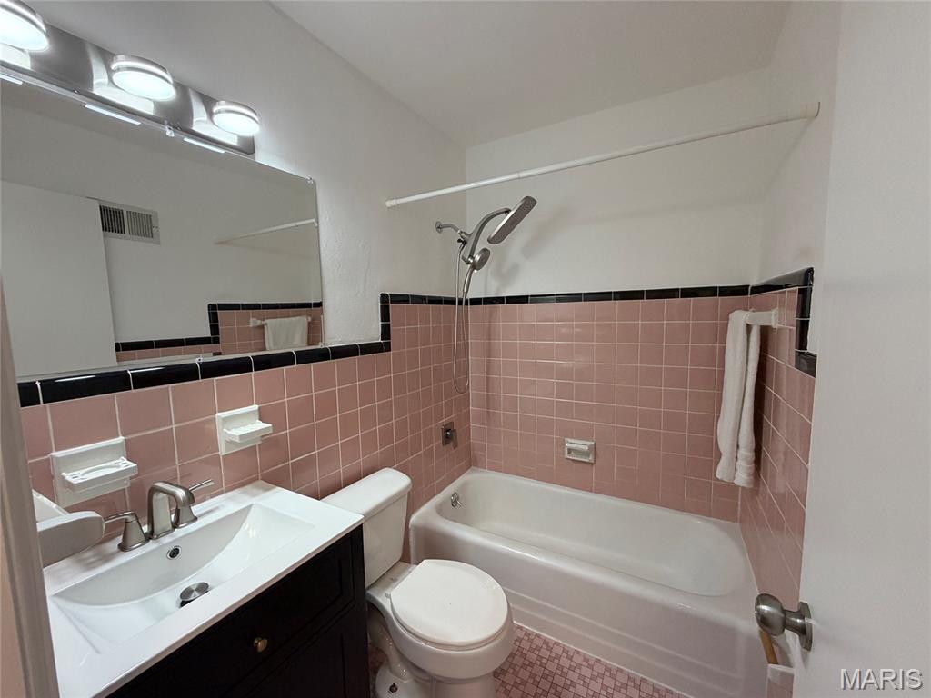 4828 Reavis Barracks Road St. Louis, MO 63123 - Photo 14 of 30