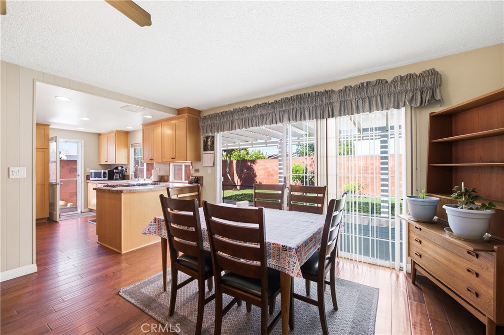 2253 Grafton Street Simi Valley, CA 93063 - Photo 10 of 30