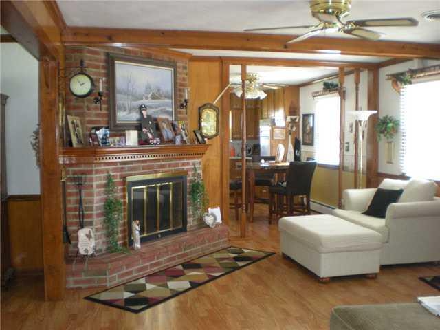 905 Coach Road Indianapolis, IN 46227 - Photo 3 of 15 Gallery Image 3