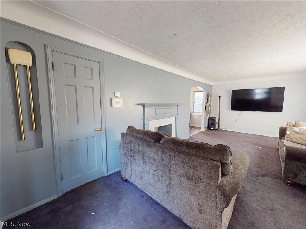 2168 Fenwick Road University Heights, OH 44118 - Photo 3 of 46 Gallery Image 3