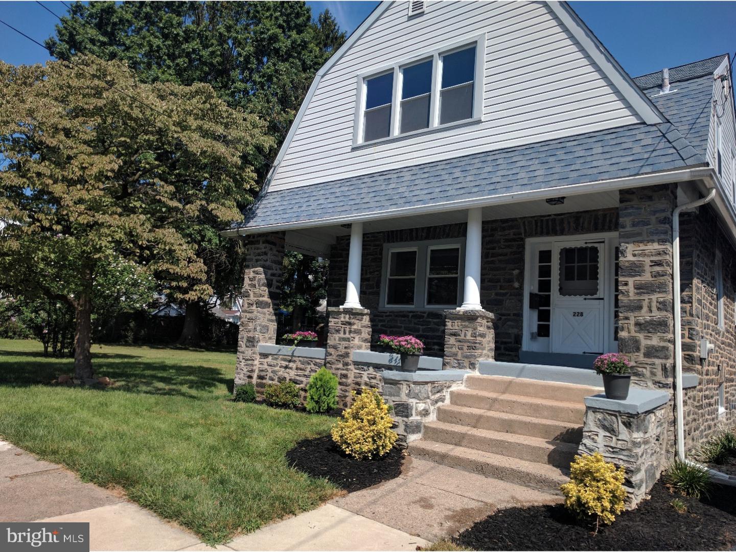 228 East Manoa Road Havertown, PA 19083 - Photo 2 of 16
