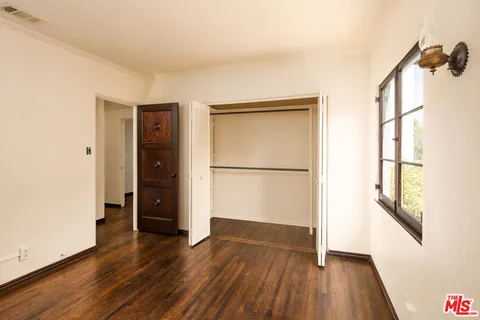 $6,000 | 3840 Valleybrink Road, Los Angeles, CA 90039