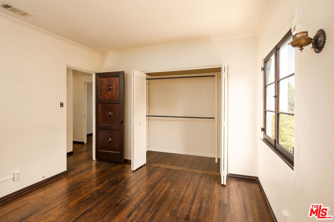 3840 Valleybrink Road Los Angeles, CA 90039 - Photo 25 of 32
