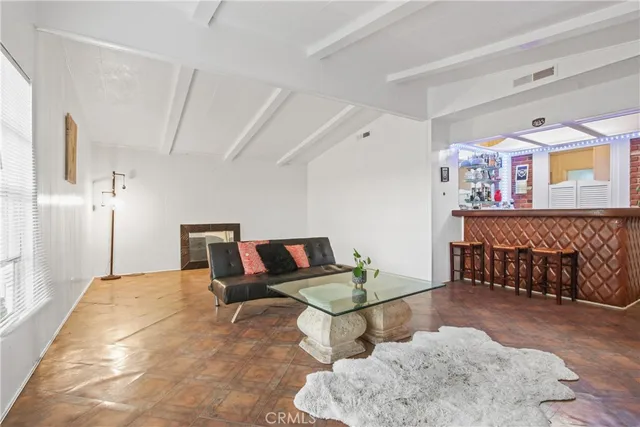 $199,000 | 3595 Santa Fe Avenue, Unit 33, Long Beach, CA 90810