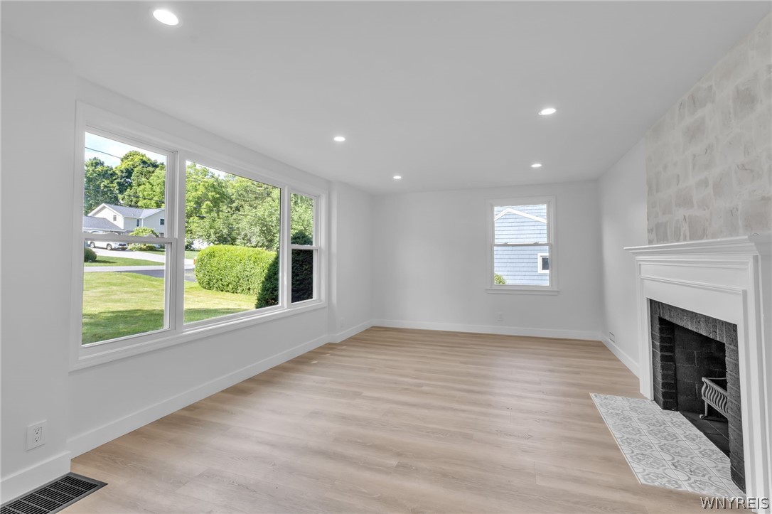 931 Hillside Drive Lewiston, NY 14092 - Photo 12 of 44