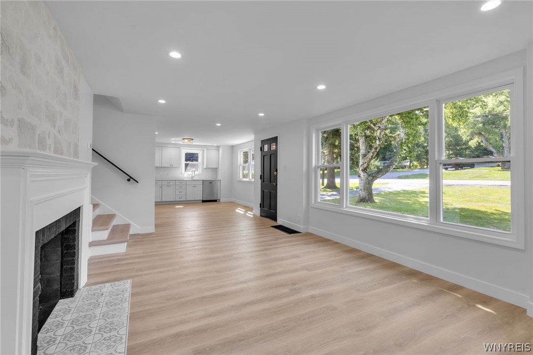 931 Hillside Drive Lewiston, NY 14092 - Photo 14 of 44