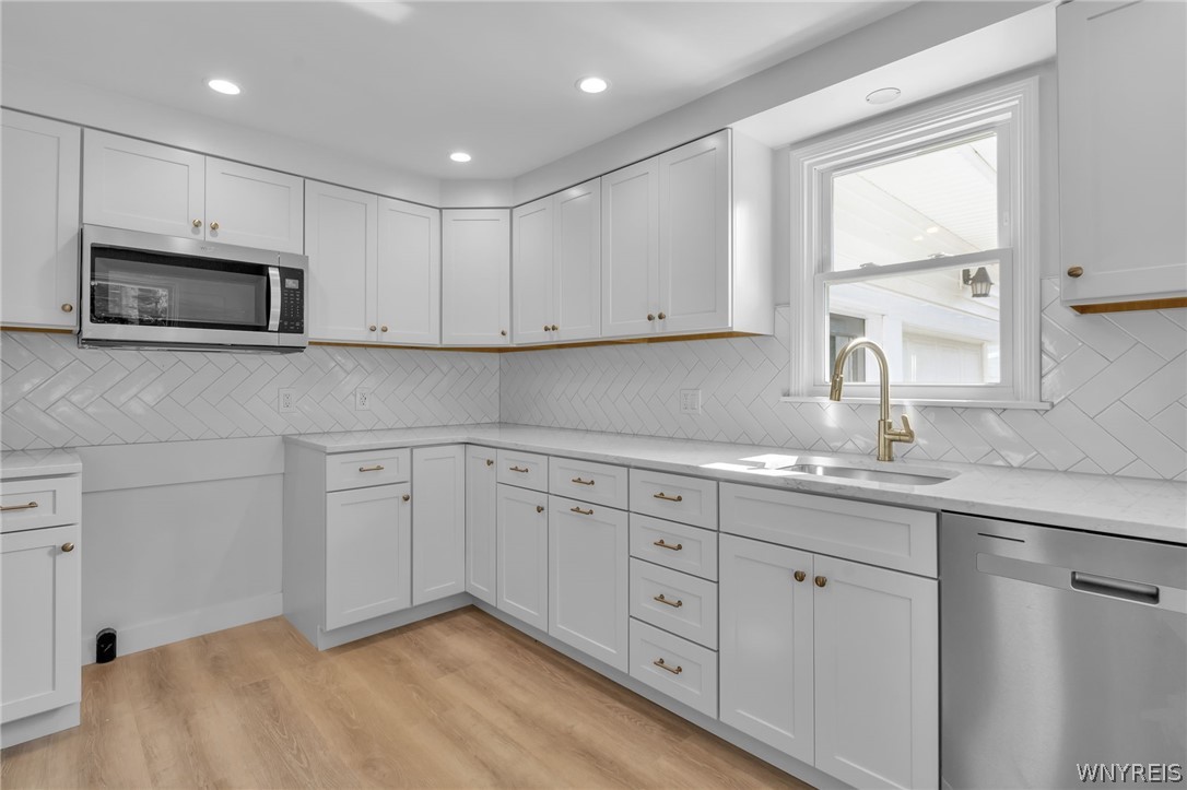 931 Hillside Drive Lewiston, NY 14092 - Photo 9 of 44