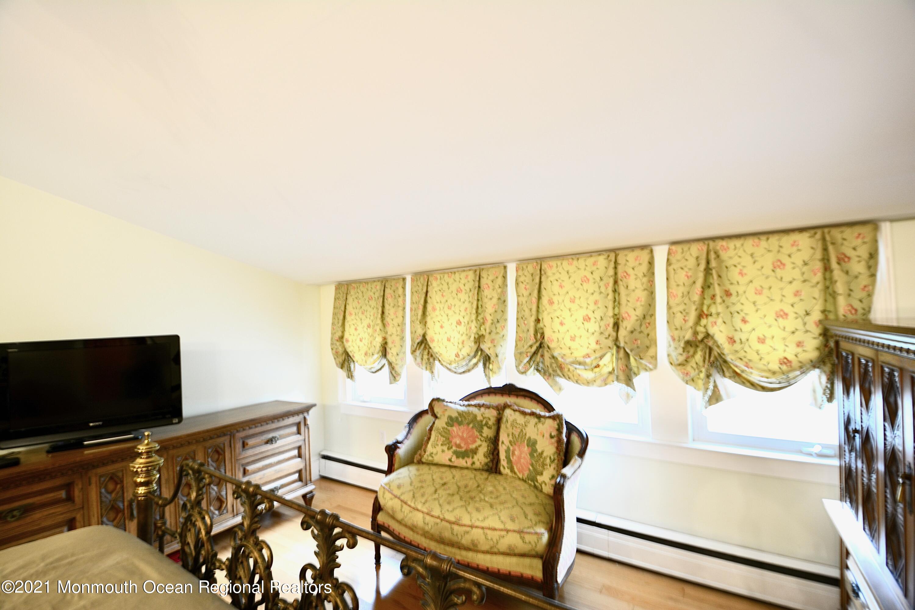 463 East Freehold Road Freehold, NJ 07728 - Photo 22 of 40 Master
