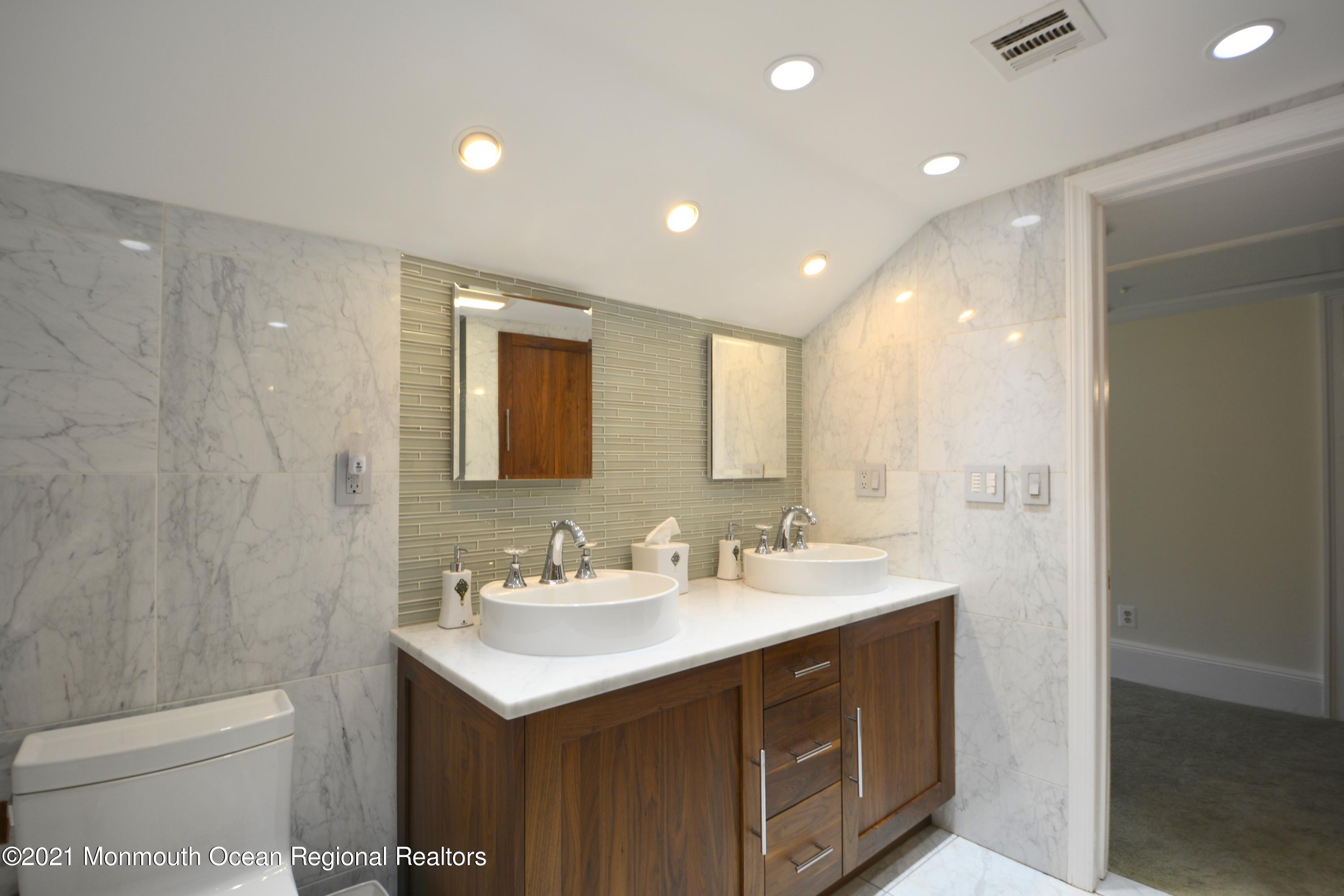 463 East Freehold Road Freehold, NJ 07728 - Photo 23 of 40 Beautiful BATH